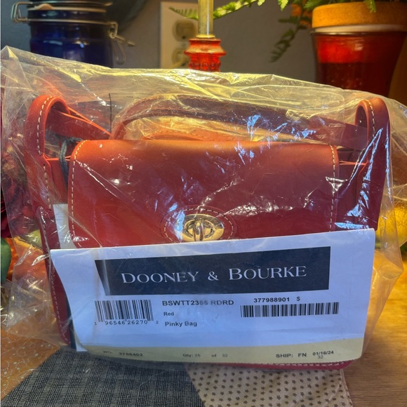 Dooney & Bourke Red Sweety Leather Pinky Bag w/Dust Cover/Price Set/No Offers - Picture 6 of 6